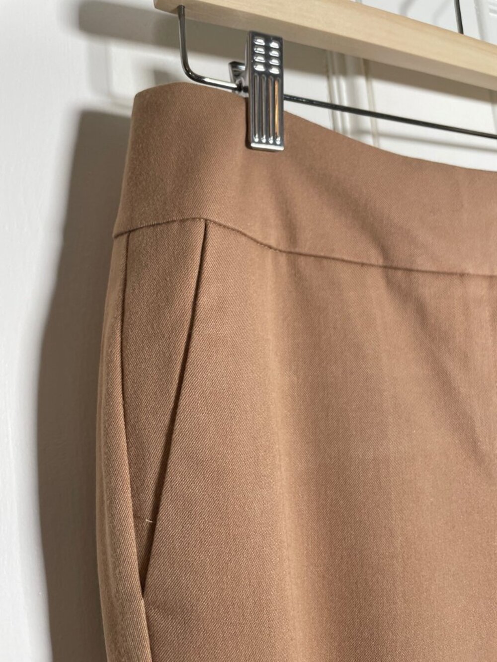 Ann Taylor NWT $89 Signature Straight Trouser Pants Sz 8 Tan 90s Minimalist - Picture 3 of 10
